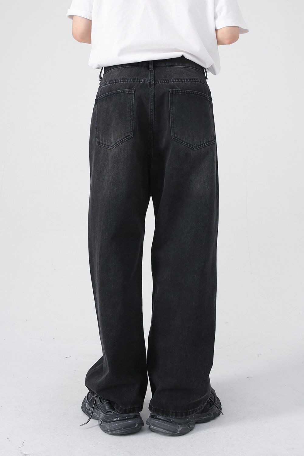 Baggy Jeans with Pockets