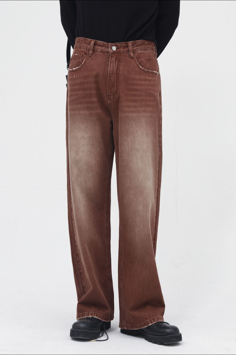 Wide Straight Jeans with Pockets
