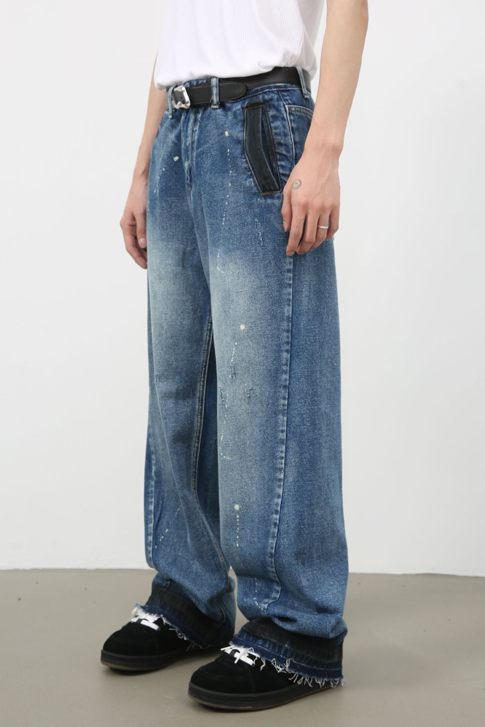Men's Raw Hem Baggy Jeans